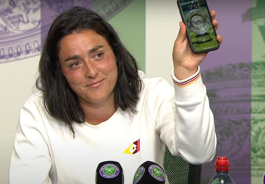 Ons Jabeur, show după finala pierdută: ce poză a avut pe telefon tot anul + a încălcat tradiția Wimbledon