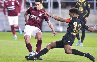 Petrolul a mai rezolvat un transfer » Concurență acerbă în defensivă