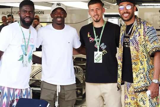 Clement Lenglet, al doilea de la dreapta la stânga, alături de foști colegi de la Barcelona // foto: Guliver/gettyimages