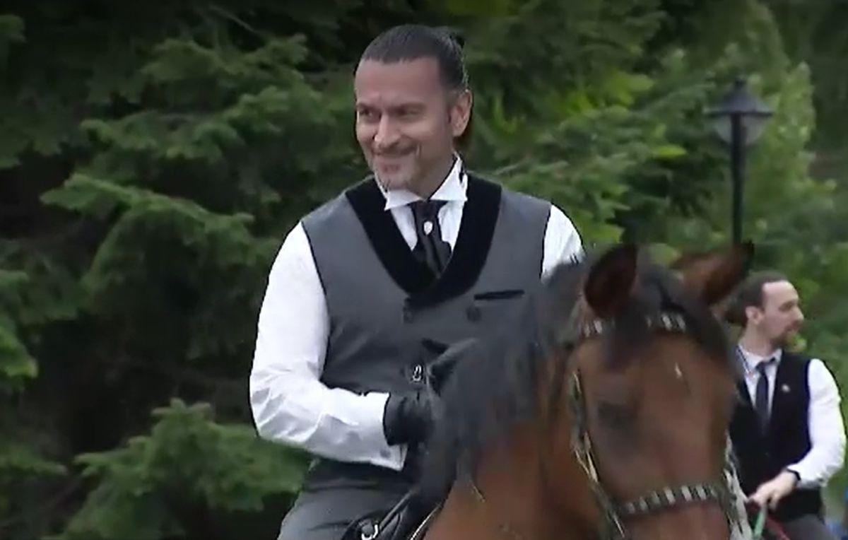 Imagini spectaculoase de la nunta Cătălinei Ponor » Și-a uimit invitații! Cum au apărut mirele și mireasa