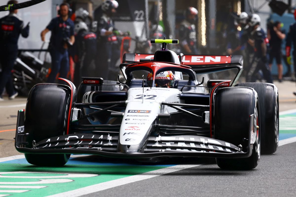 Verstappen câștigă pe Silverstone, dar weekendul este „papaya”!