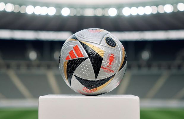 adidas prezintă „FUSSBALLLIEBE FINALE”, mingea oficială ce va fi folosită în semi-finalele si finala UEFA EURO 2024TM