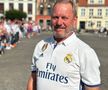 Un fan mai în vârstă a venit în piață cu tricoul cu 8 al lui Toni Kroos de la Real Madrid