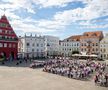 550 de fani ai lui Toni Kroos au scris cu corpurile lor, în piața centrală a orașului, numele lui Toni Kroos și 10-le de pe tricou / Foto: Imago