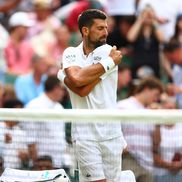 Novak Djokovic s-a calificat pentru a 14-a oară în semifinale la Wimbledon