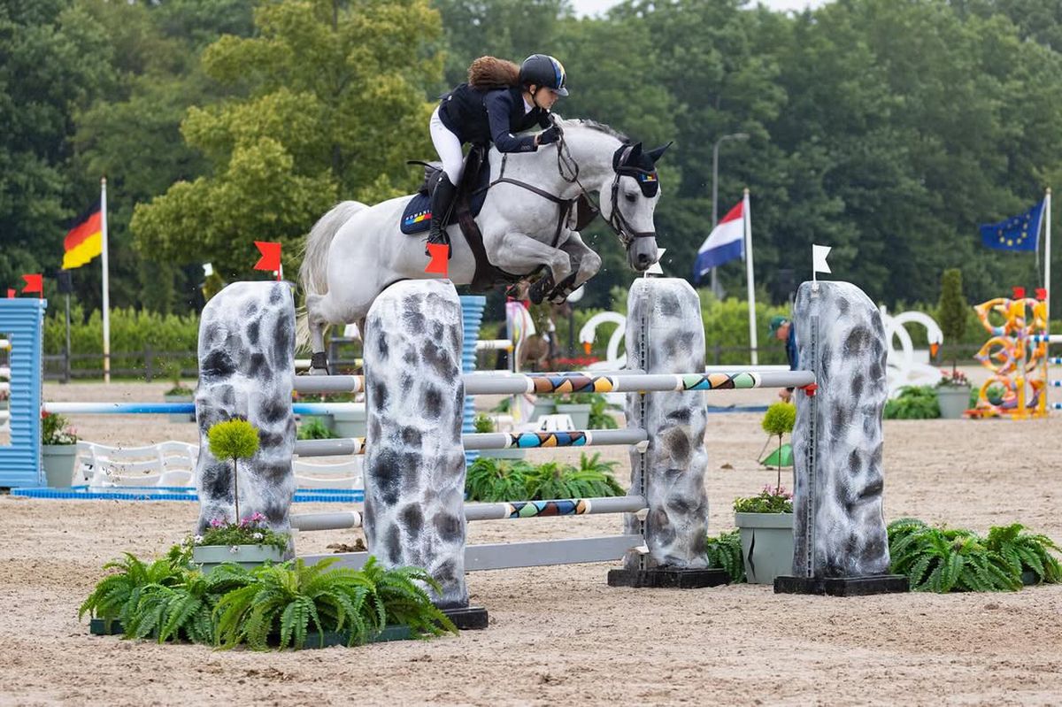 Daria Copos echitație concursuri, fiica lui George Copos