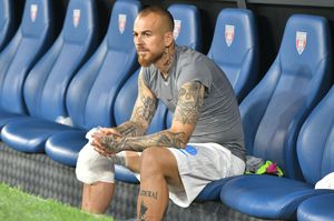 Lovitură pentru FCSB » Cât lipsește Denis Alibec