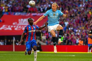 Riscă excluderea din Europa League » Clubul din Premier League, afectat direct de ce s-a întâmplat cu Olympique Lyon