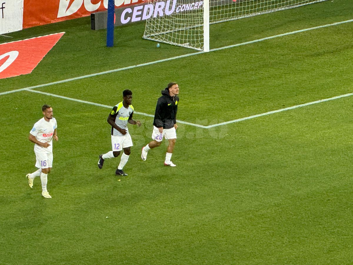 Ce s-a întâmplat pe gazon imediat după FCSB - Inter d'Escaldes » Crețu a făcut din nou tumbe, un jucător a fost băgat în ședință