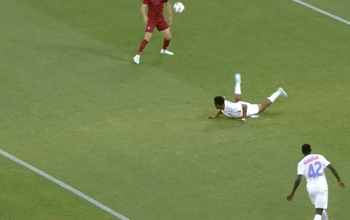 Gafa lui Ngezana în FCSB - Inter D'Escaldes