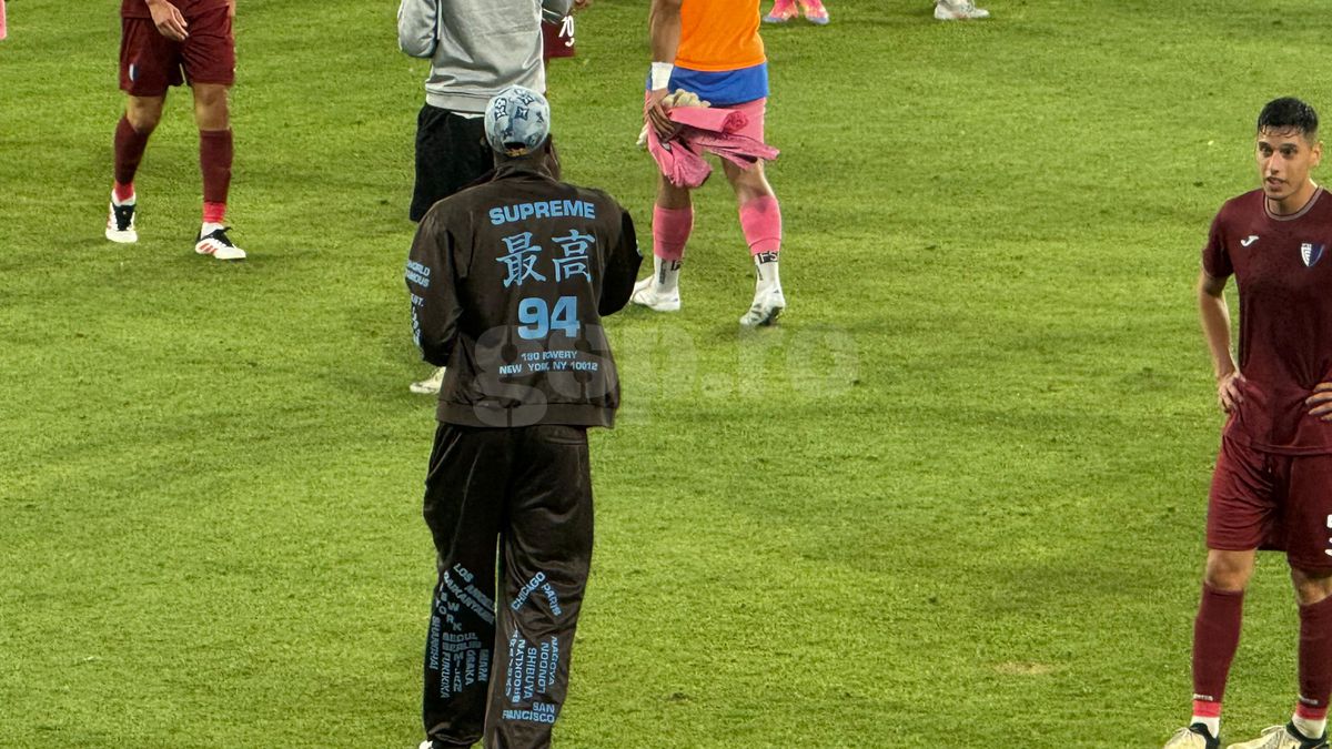 Ce s-a întâmplat pe gazon imediat după FCSB - Inter d'Escaldes » Crețu a făcut din nou tumbe, un jucător a fost băgat în ședință