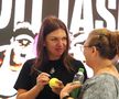 Simona Halep - sesiune de autografe pentru fanii din Iași Foto: Roxana Fleșeru