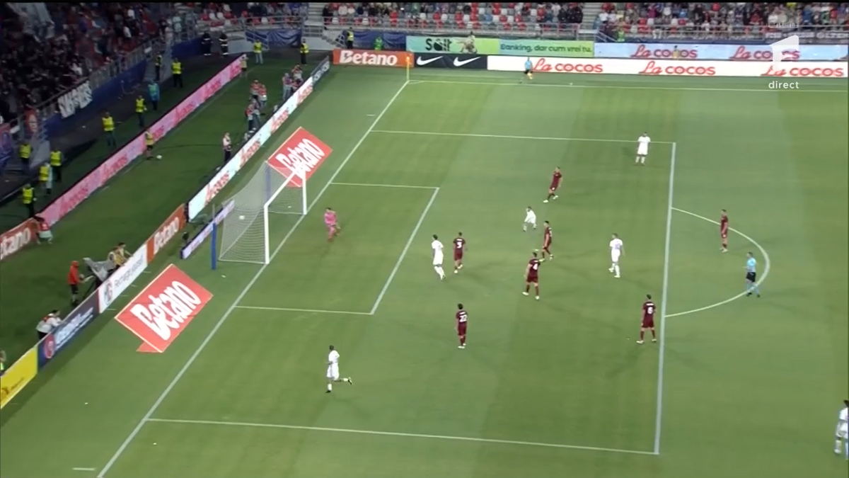 Golul marcat de Ștefănescu în FCSB - Inter D'Escaldes