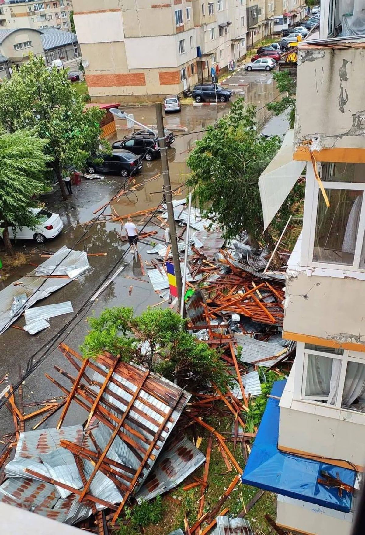 Dezastru în Mioveni, după furtună