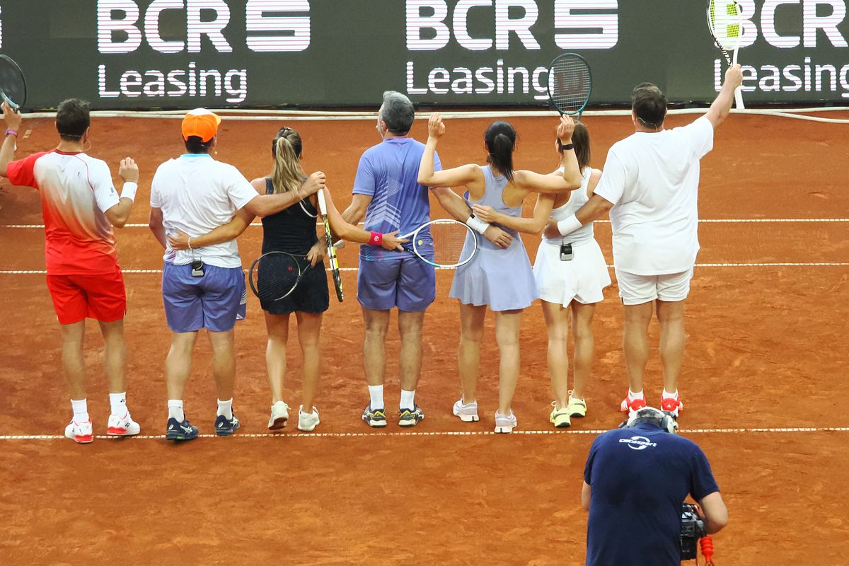 Simona Halep a făcut spectacol la Iași alături de Stan Wawrinka, Andrei Pavel și Horia Brenciu