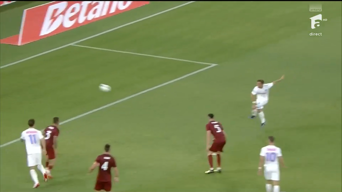 Golul marcat de Ștefănescu în FCSB - Inter D'Escaldes