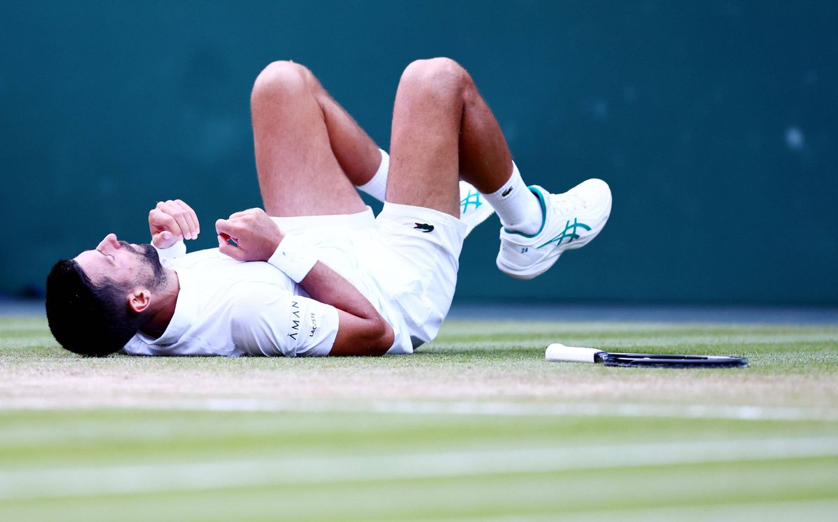 Novak Djokovic l-a depășit pe Roger Federer! Sârbul s-a accidentat în ultimul game, iar Jelena și-a pus mâinile pe cap