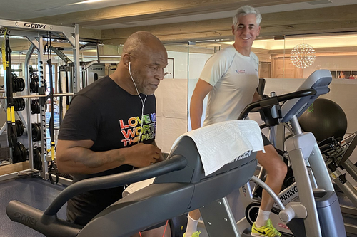 Bill Ackman (dreapta), alături de Mike Tyson. Foto: X.com