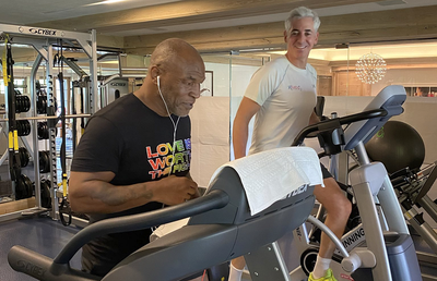 Uluitor! Miliardarul de 59 de ani debutează într-un turneu ATP » Va juca alături de un dublu campion la Wimbledon