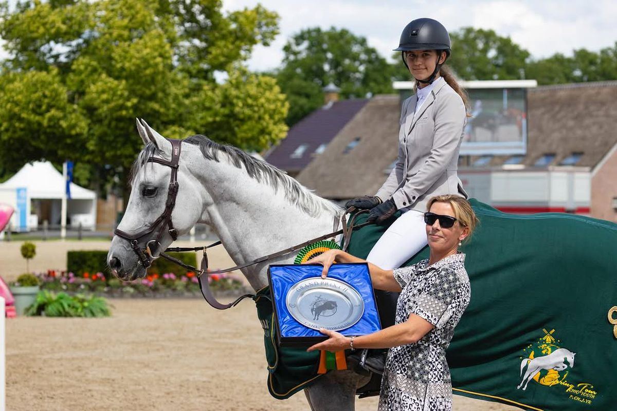 Daria Copos echitație concursuri, fiica lui George Copos