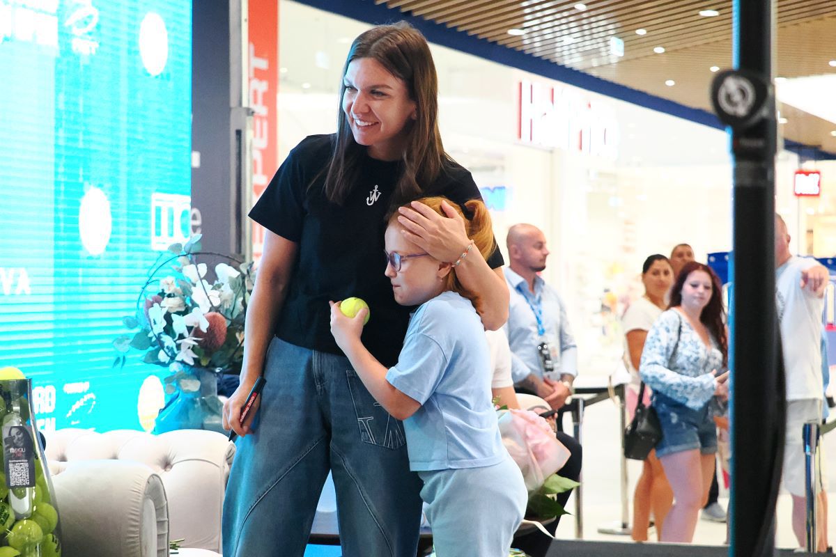 Simona Halep a făcut spectacol la Iași alături de Stan Wawrinka, Andrei Pavel și Horia Brenciu