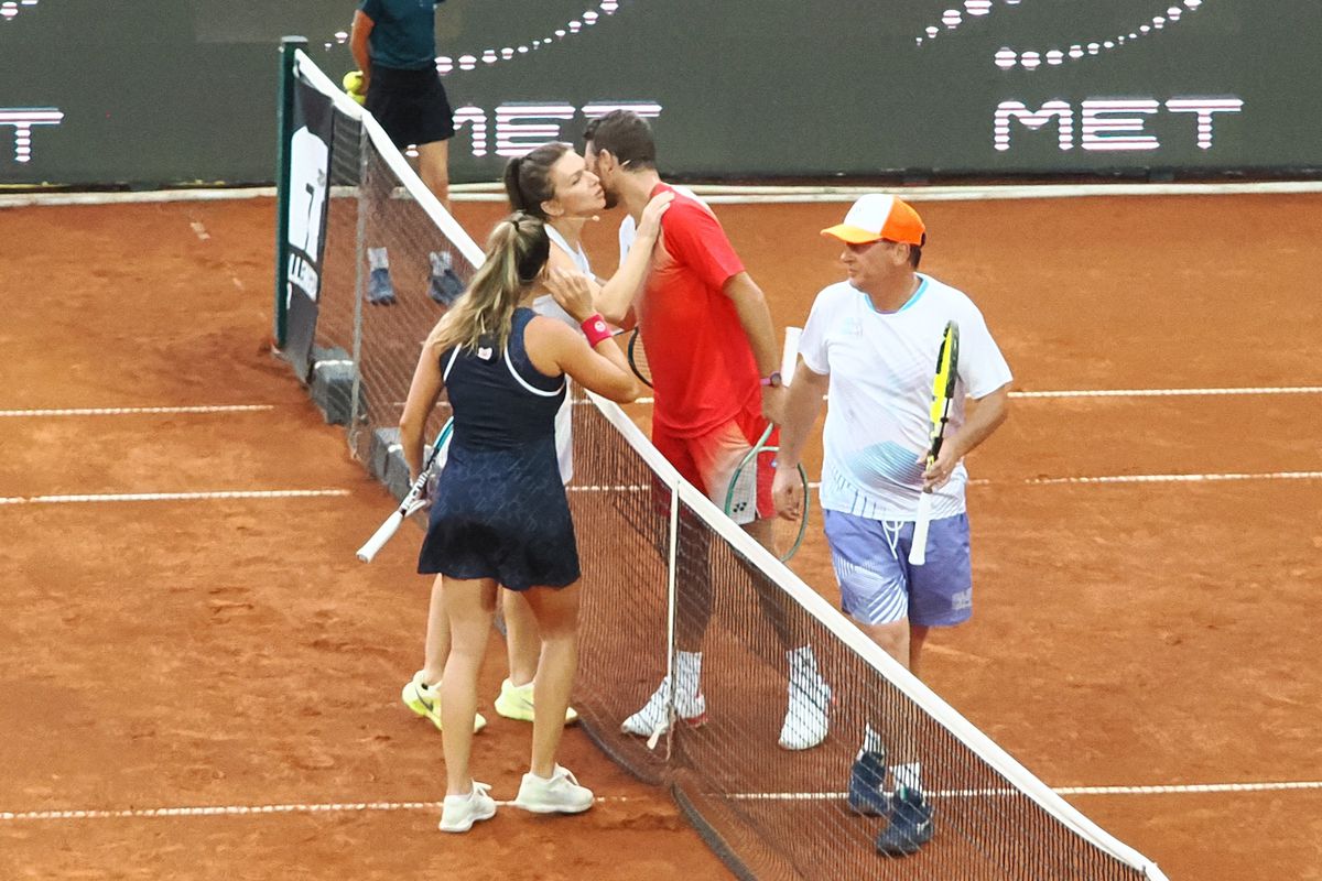 Simona Halep a făcut spectacol la Iași alături de Stan Wawrinka, Andrei Pavel și Horia Brenciu