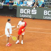 Horia Breciu și Stan Wawrinka la meciul demonstrativ de la Iași FOTO Roxana Fleșeru