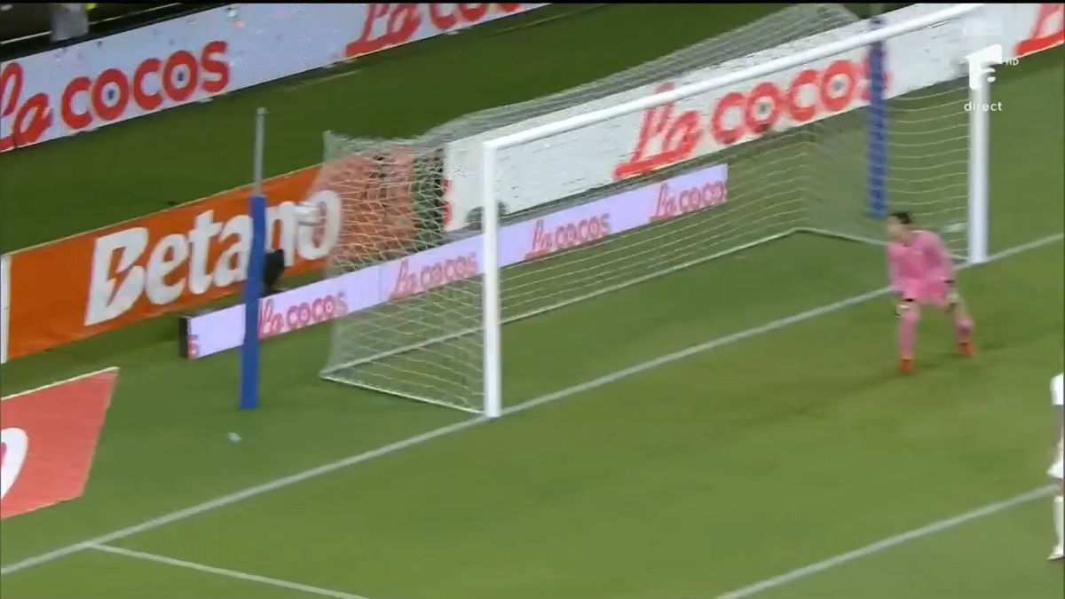 Golul marcat de Ștefănescu în FCSB - Inter D'Escaldes