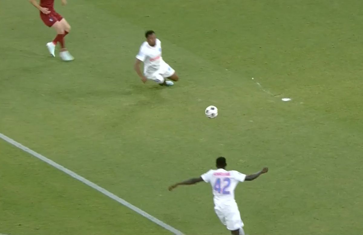 Gafa lui Ngezana în FCSB - Inter D'Escaldes