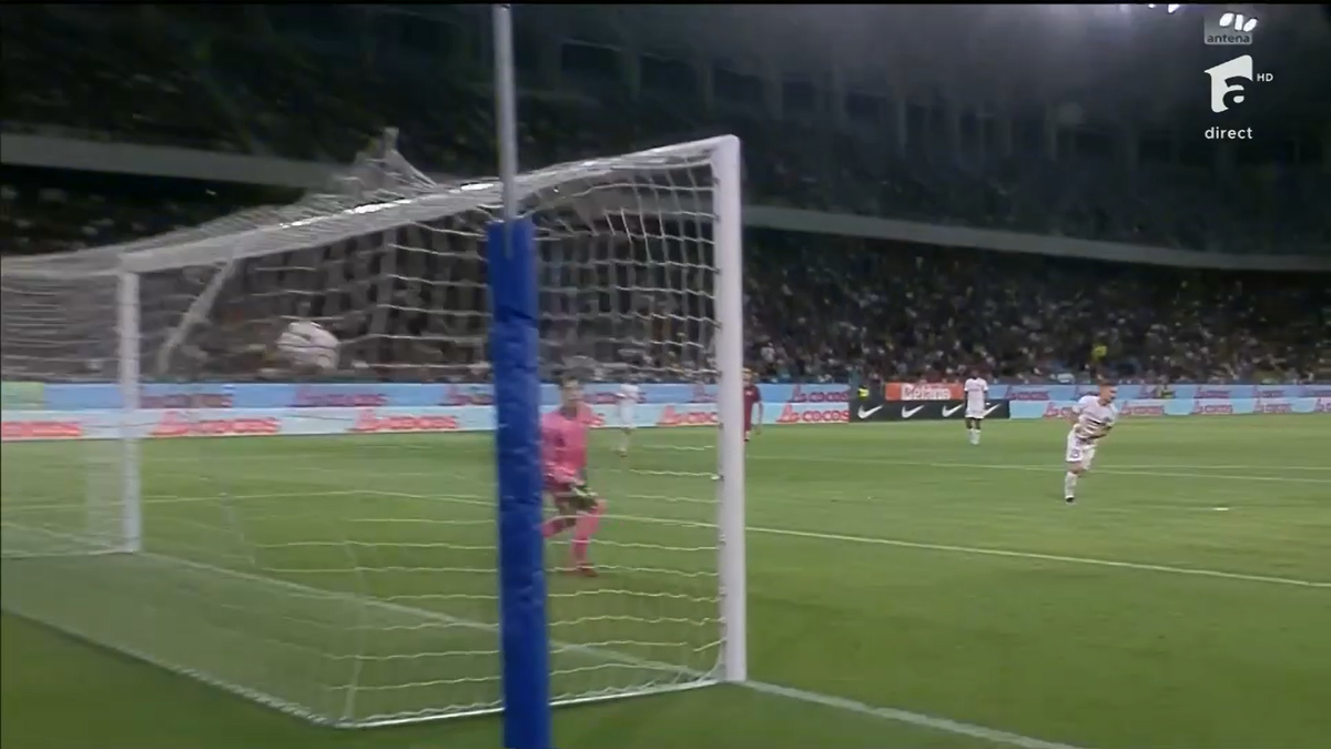 Golul marcat de Ștefănescu în FCSB - Inter D'Escaldes