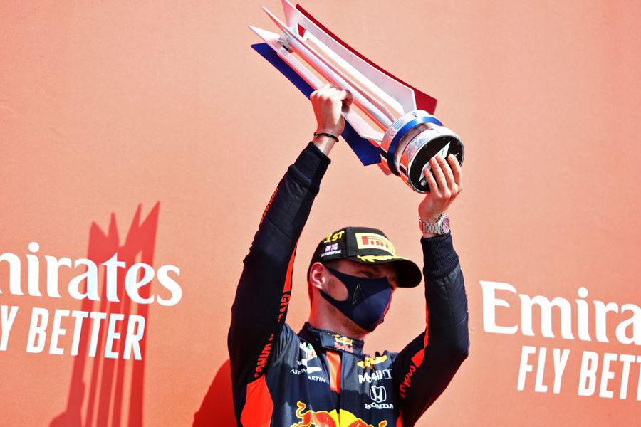 FORMULA 1. Surprinzătorul Max » Verstappen s-a impus în a doua cursă de la Silverstone, luând fața mașinilor Mercedes