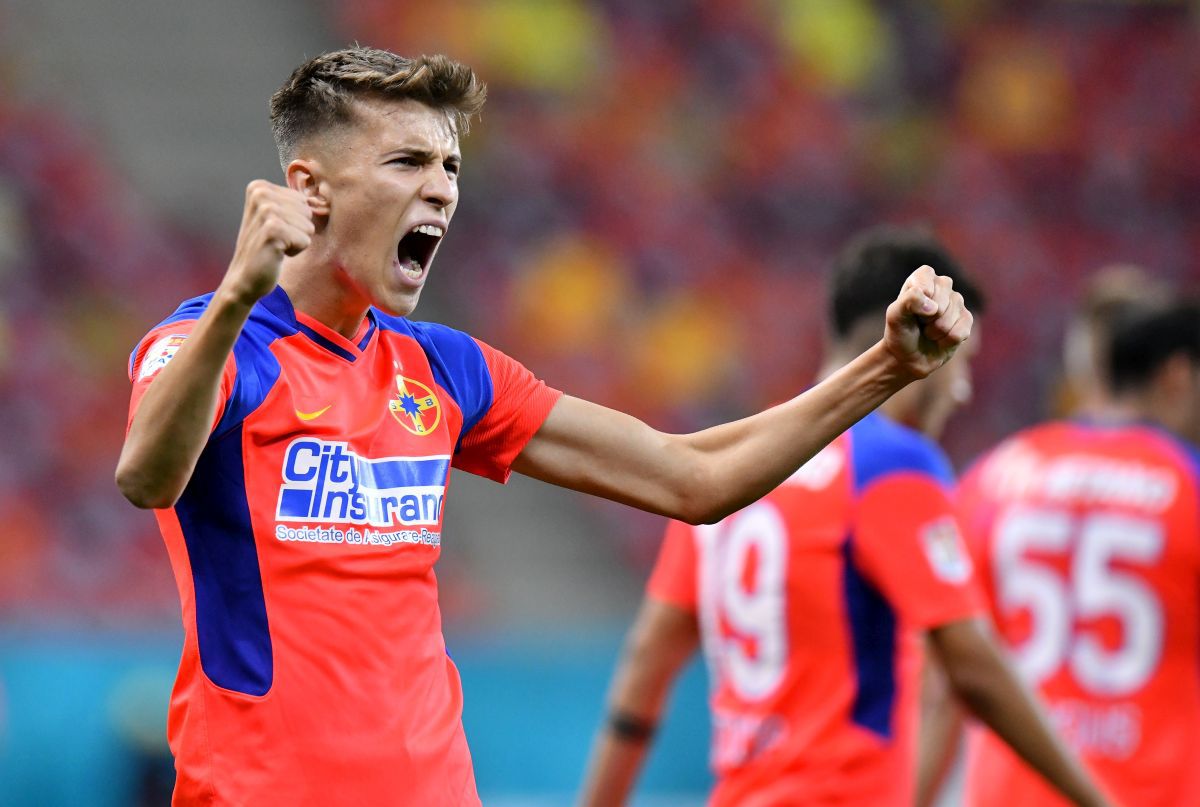 Ce notă a luat Octavian Popescu după ce a salvat-o pe FCSB » Un fotbalist roș-albastru, cel mai slab de pe teren