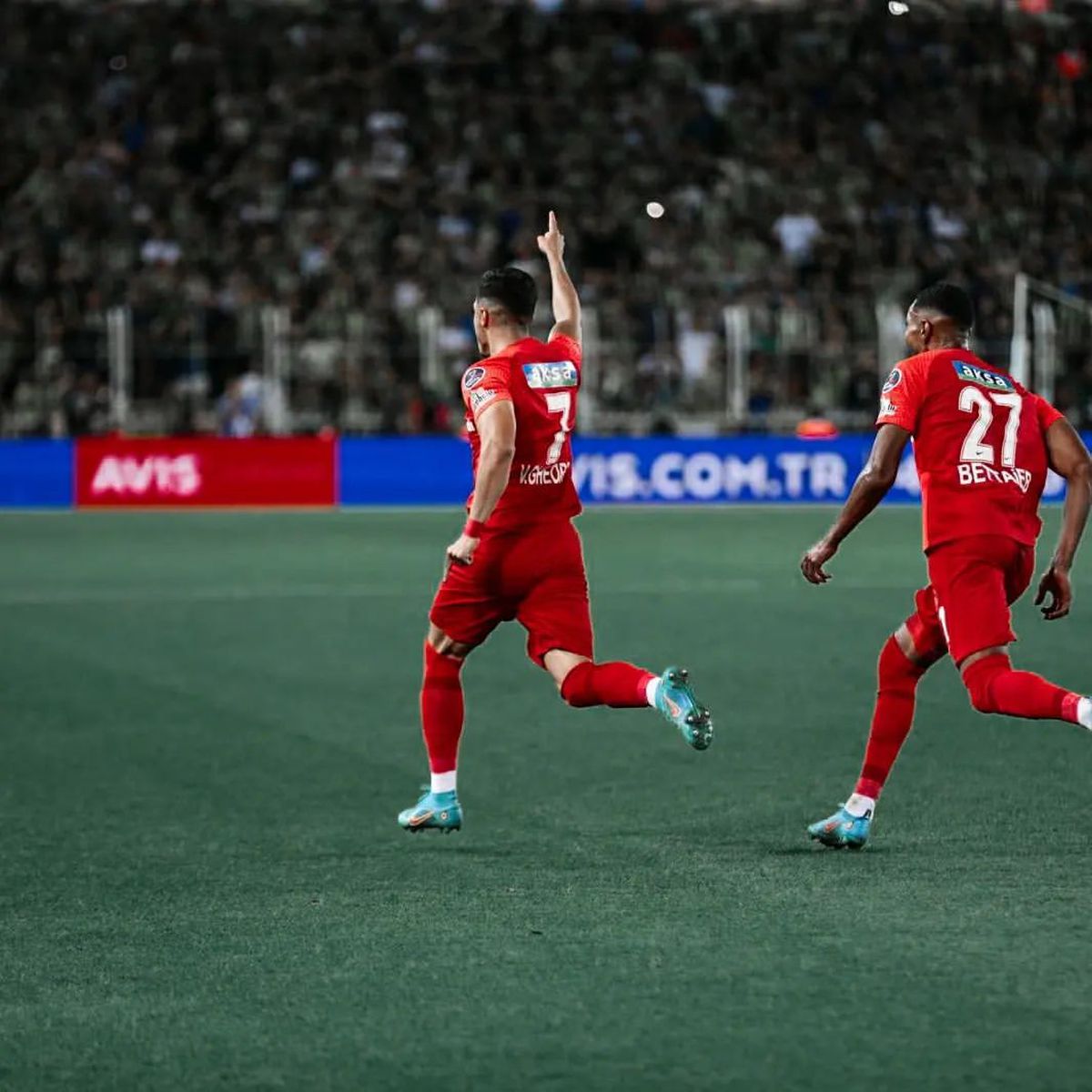 Valentin Gheorghe, gol superb în poarta lui Fenerbahce! Trecuseră doar 3 minute de la debut
