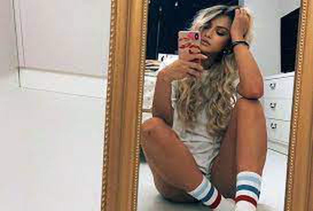 Fierbinte ca vara! Cum își petrec vacanțele iubitele fotbaliștilor din Liga 1