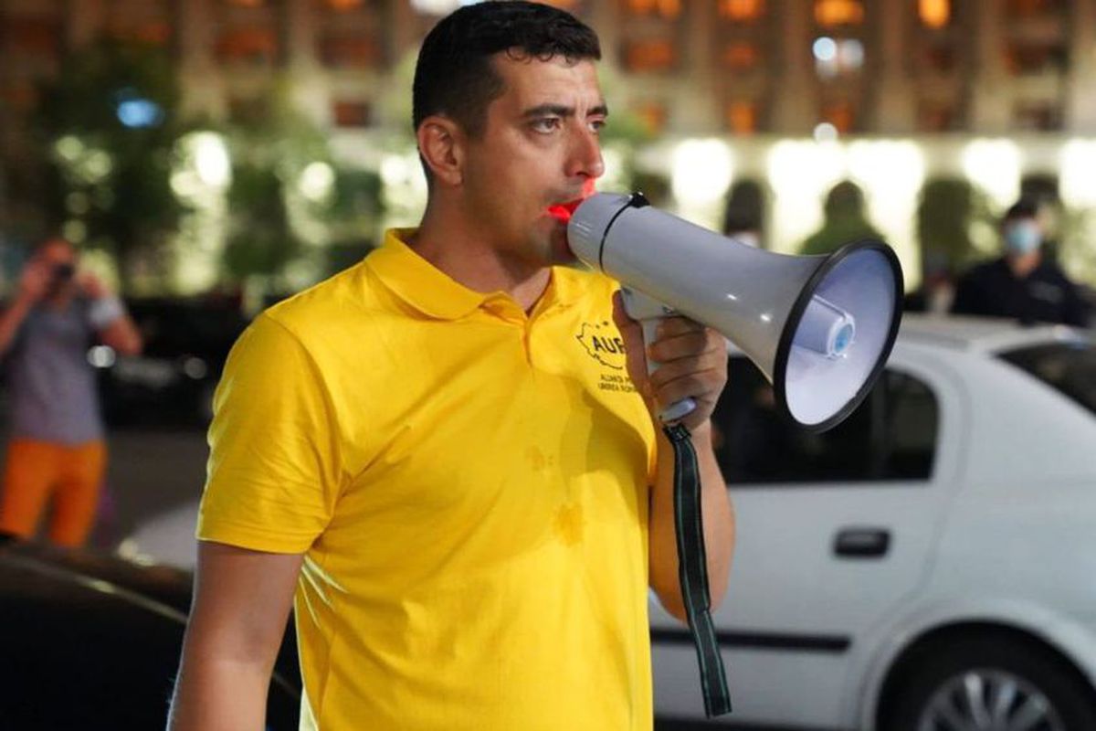 „Cadoul” de nuntă al lui Gigi Becali pentru George Simion » Cântărește două tone