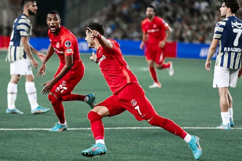 Valentin Gheorghe (25 de ani) a marcat un gol superb la debutul pentru Umraniyespor, în victoria obținută pe terenul lui Fenerbahce, scor 3-2, Foto: Instagram @umraniyespor