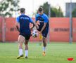 Distracție la antrenamentul FCSB » Cum i-a testat Neubert pe jucători + Charalambous s-a băgat la joc