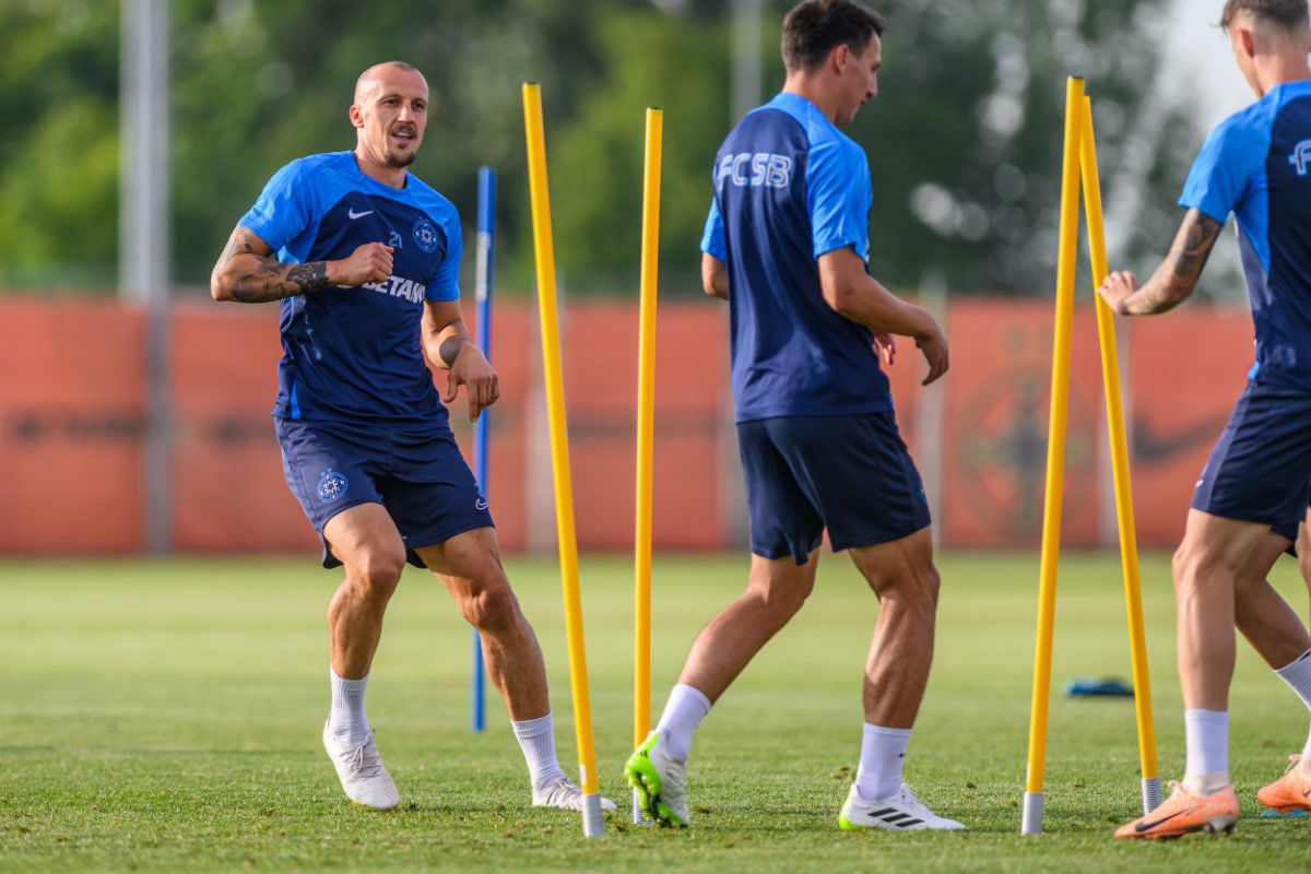 Distracție la antrenamentul FCSB » Cum i-a testat Neubert pe jucători + Charalambous s-a băgat la joc