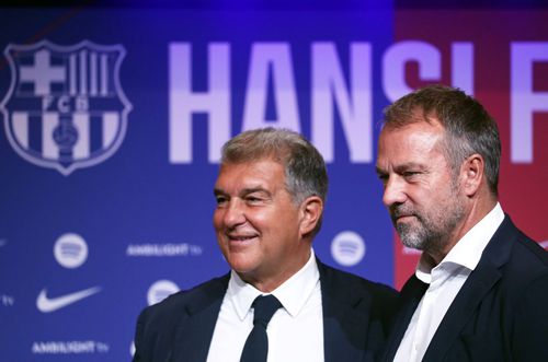 Hansi Flick, antrenorul Barcelonei, și Joan Laporta, președintele clubului/ foto Imago Images