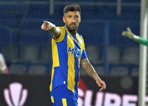 Paul Papp are meciurile lui! Fundașul a făcut din nou iureș la interviu: „M-am răstit la el. Suntem la fotbal, mânca-v-aș gura voastră! Iar mă «aprind»”