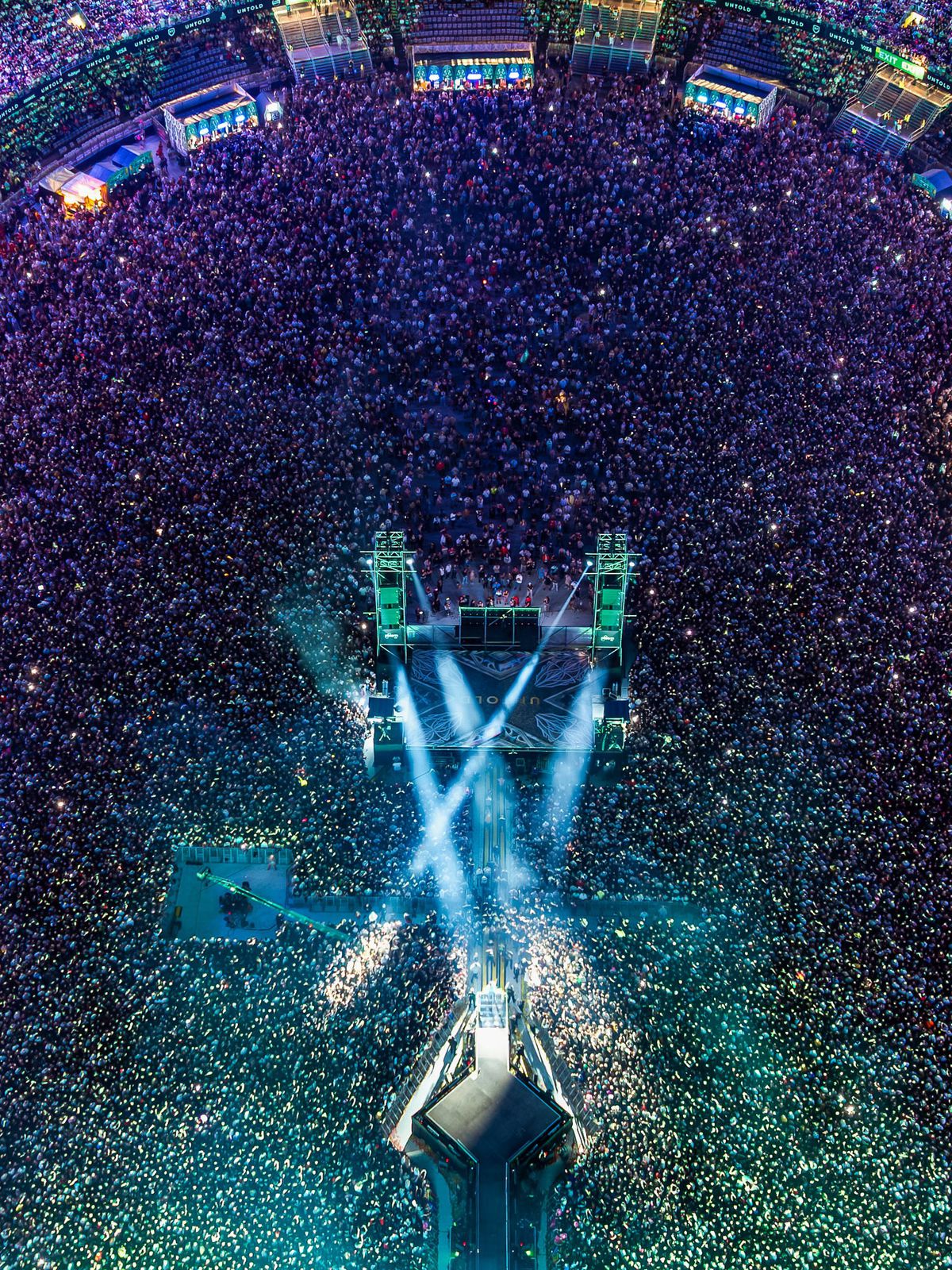 Nebunie, aseară, pe Cluj Arena » Au închis stadionul la Untold: fanii au răbufnit la porți