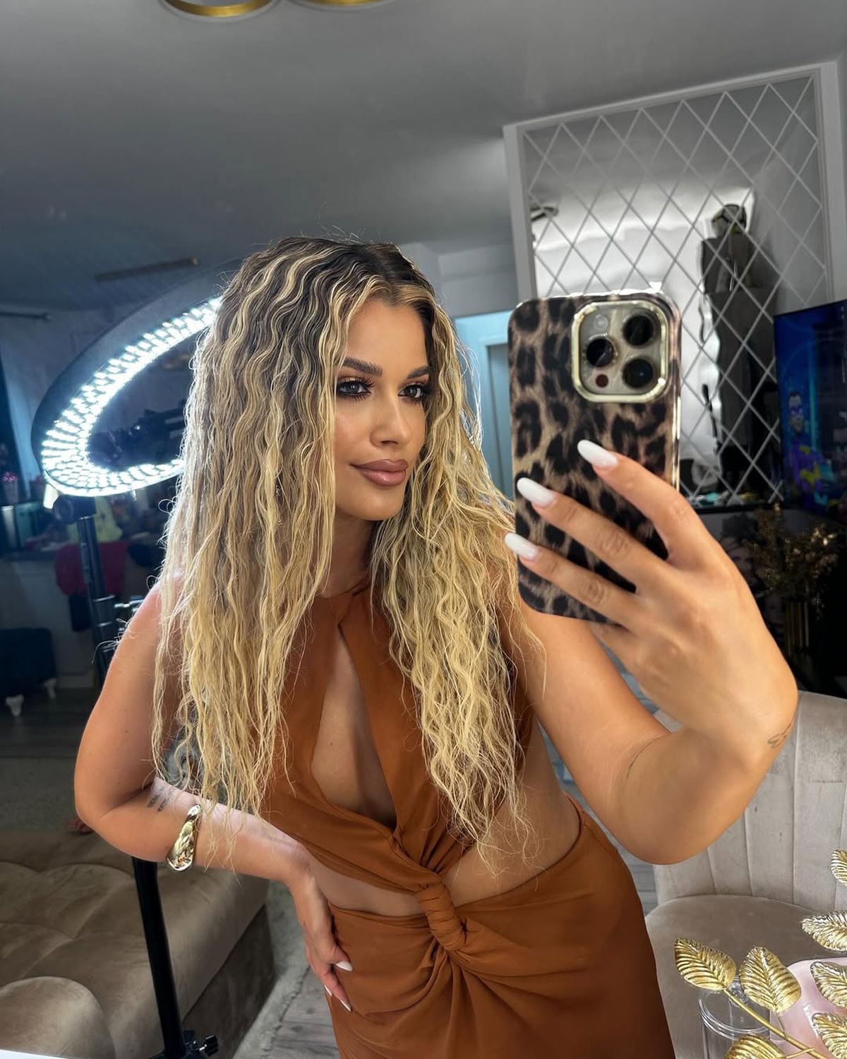 Soția jucătorului „evadat” de la FCSB cu doar 50.000 de euro, mesaj la adio: „Doi ani...”