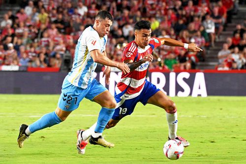 Reinier Jesus, în dreapta, în tricoul celor de la Granada // foto: Imago Images