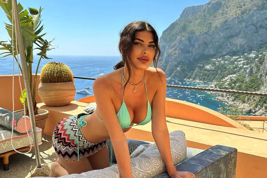 Mesaj misterios publicat de Angela Martini, soția lui Dragoș Săvulescu