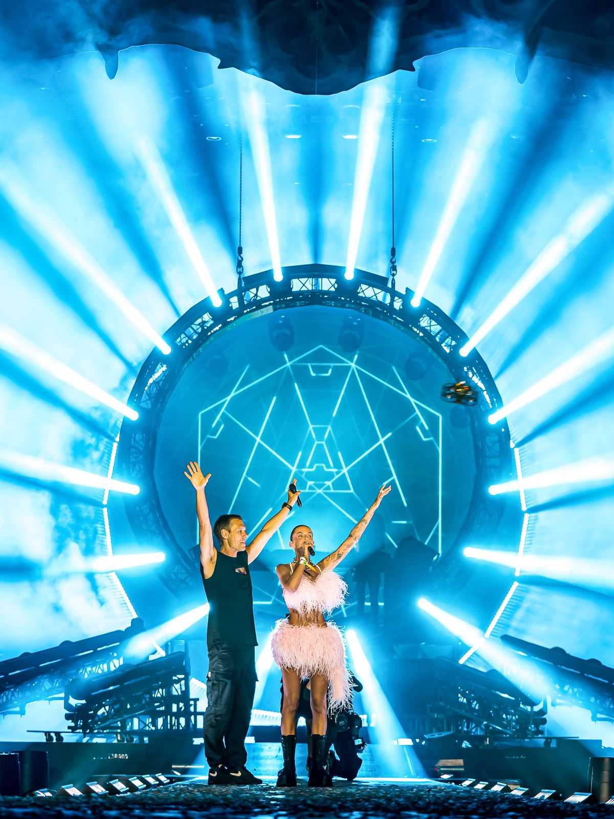 Nebunie, aseară, pe Cluj Arena » Au închis stadionul la Untold: fanii au răbufnit la porți