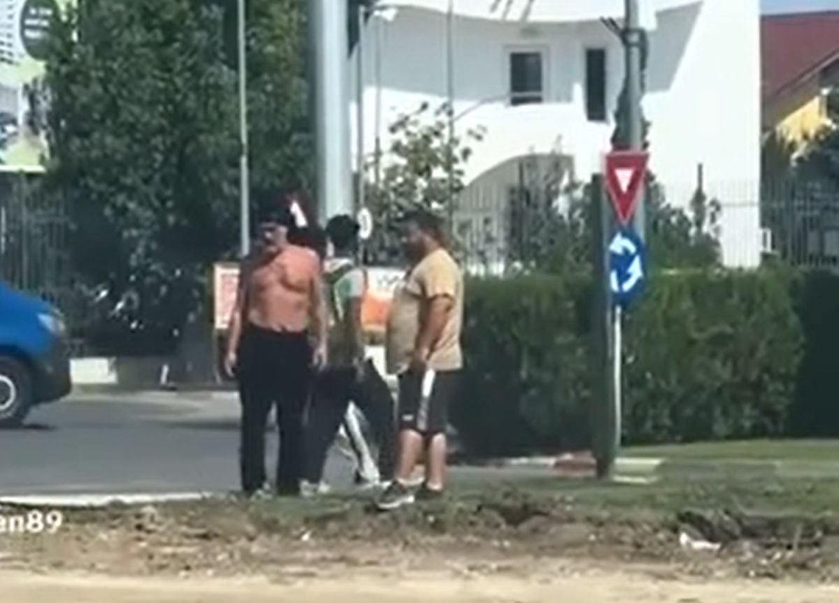 „Stallone de România”  » Gigi Becali a descins din Rolls cu un „turban”, la bustul gol