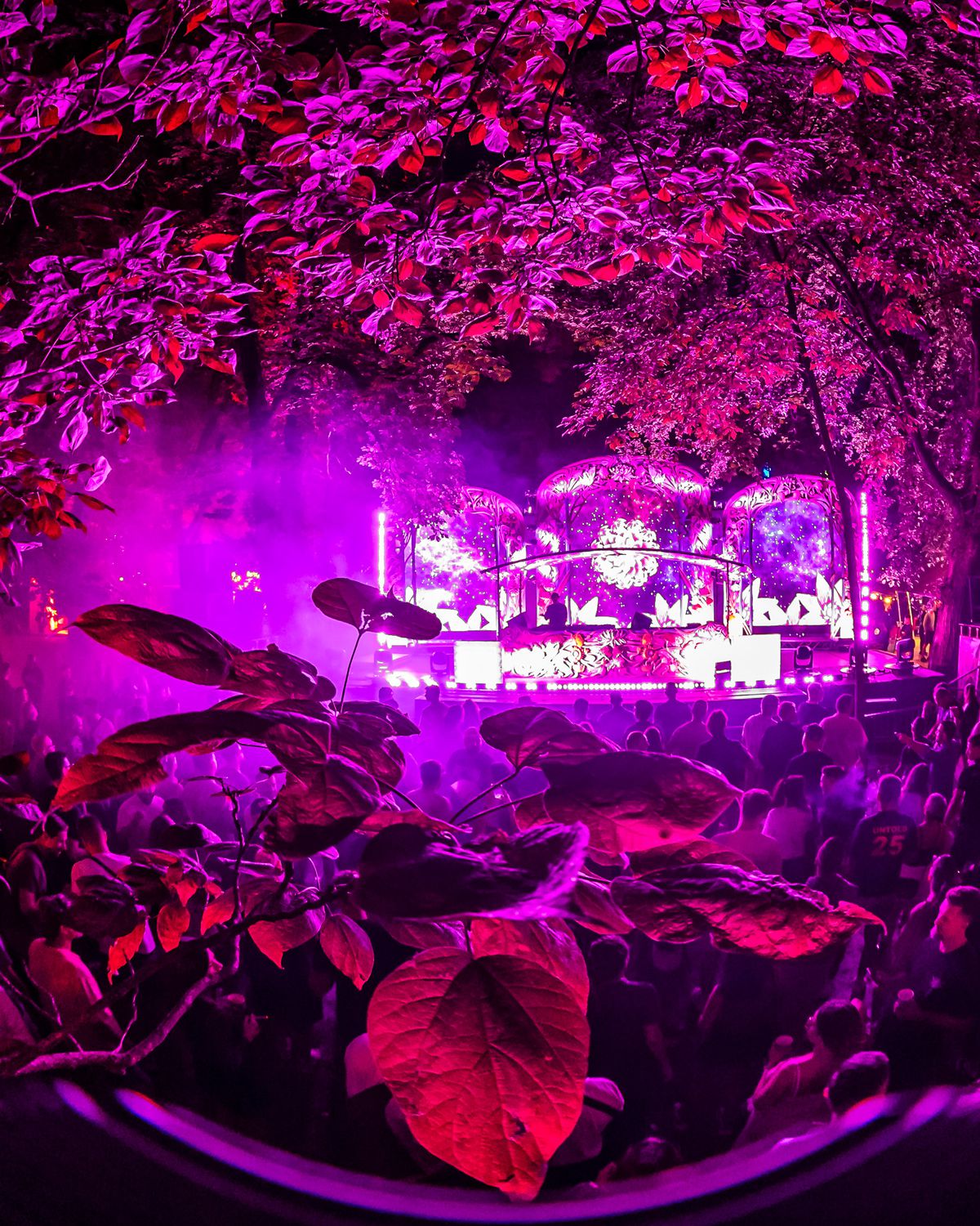 Nebunie, aseară, pe Cluj Arena » Au închis stadionul la Untold: fanii au răbufnit la porți