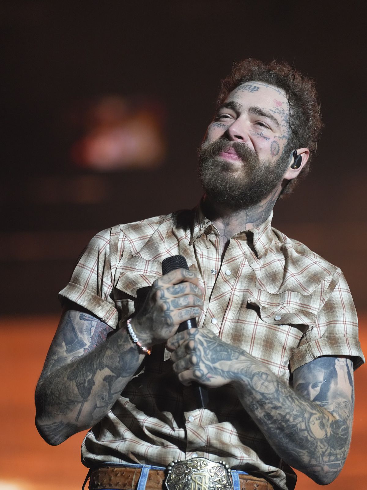 Nebunie, aseară, pe Cluj Arena » Au închis stadionul la Untold: fanii au răbufnit la porți