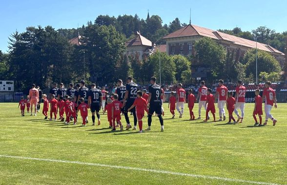 Viitorul star al lui Dinamo? Titular, astăzi, în prima echipă la numai 15 ani: „Are deja 1,85m înălțime”