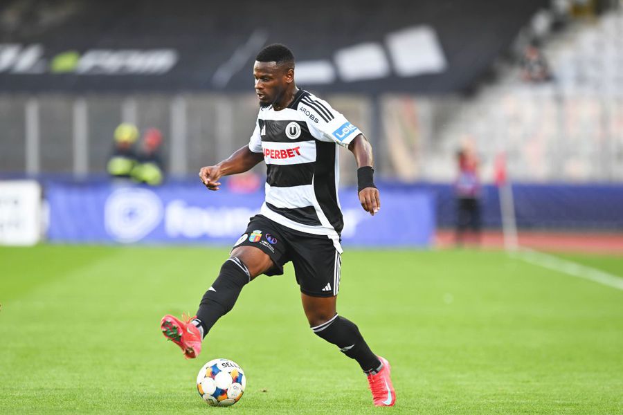 Mamadou Thiam, atacantul lui U Cluj, în acțiune/ foto: Imago Images Răsturnare de situație: Mamadou Thiam ajunge la FCSB! Ce a oferit Gigi Becali